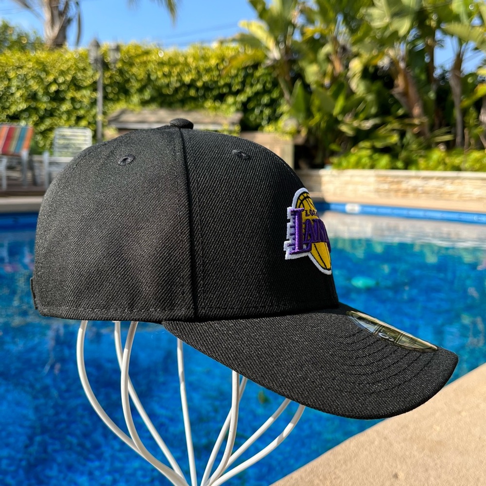 New Era Los Angeles Lakers Hat - Picture 3 of 10